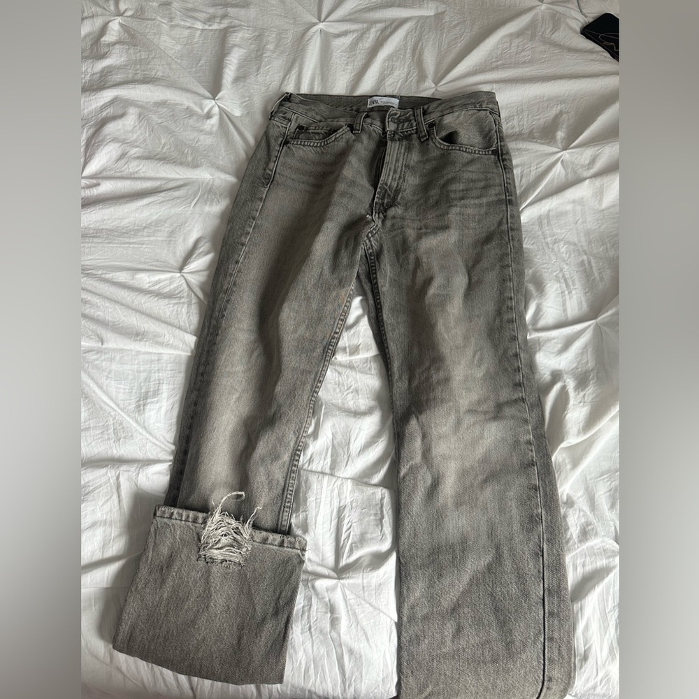 Zara Grey Denim Wash Jeans